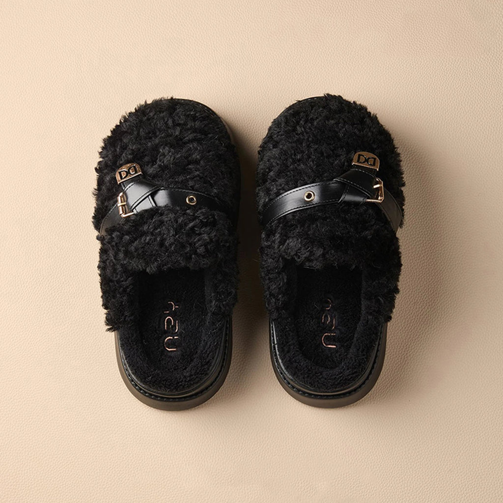 chaussons femme chauds portés au quotidien noir