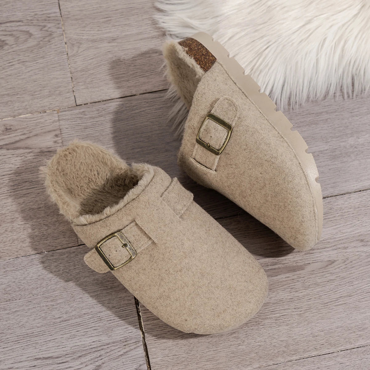 chaussons femme confortables maison beige