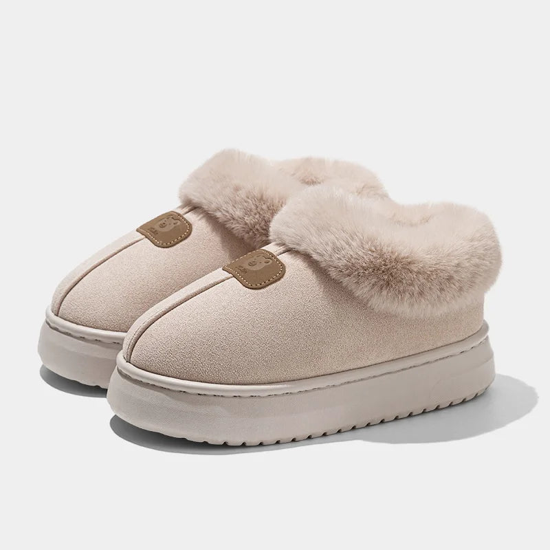 chaussons fermés avec protection cheville