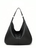 sac noir hobo femme vu de face 